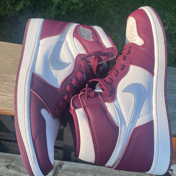 Jordan 1 Bordeaux - Picture 6 of 6